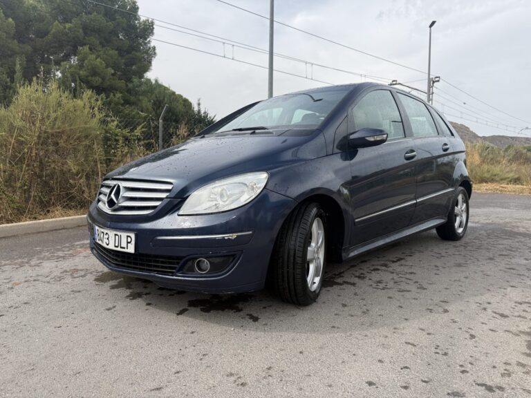 Mercedes B180